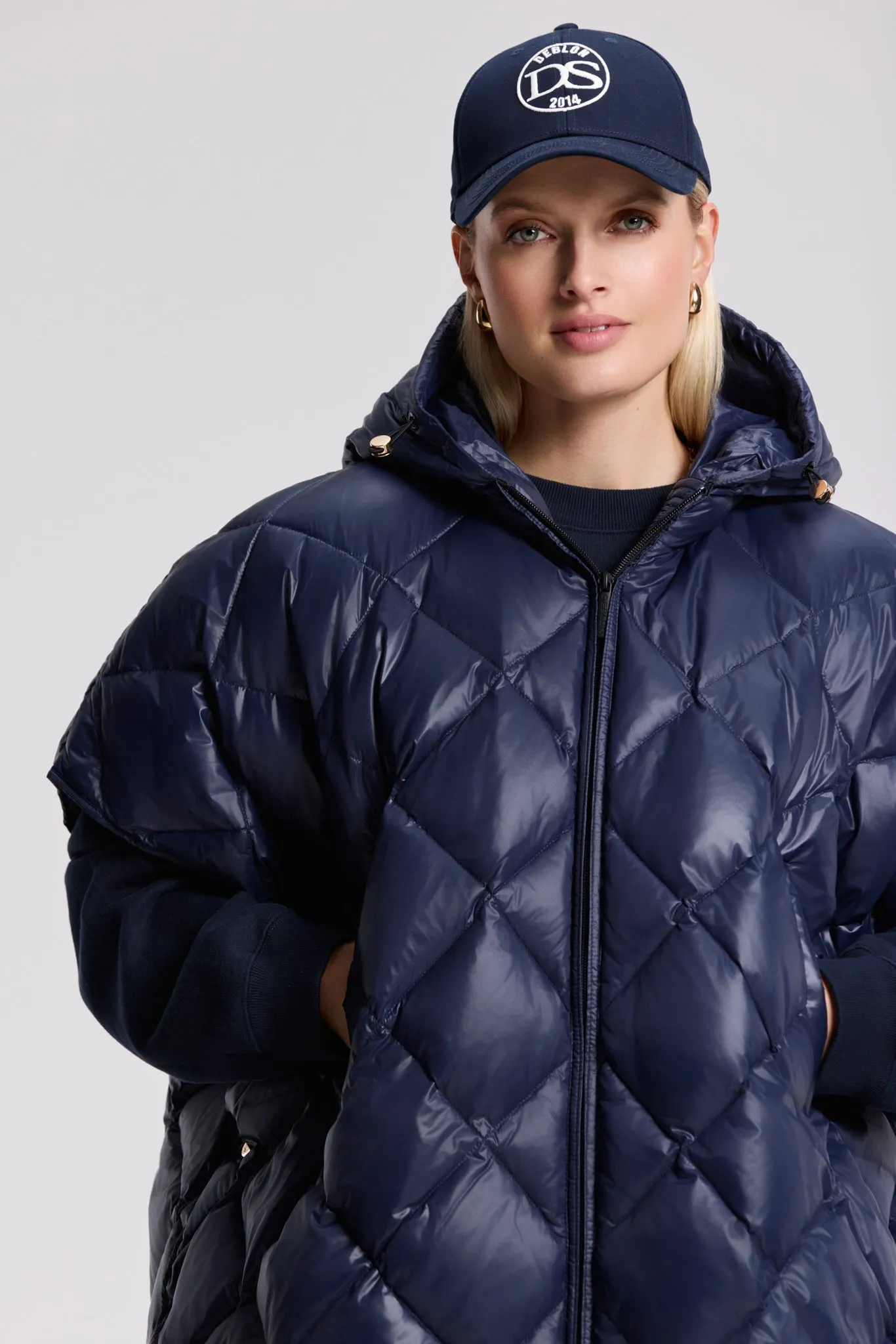 Carice Cape | Navy