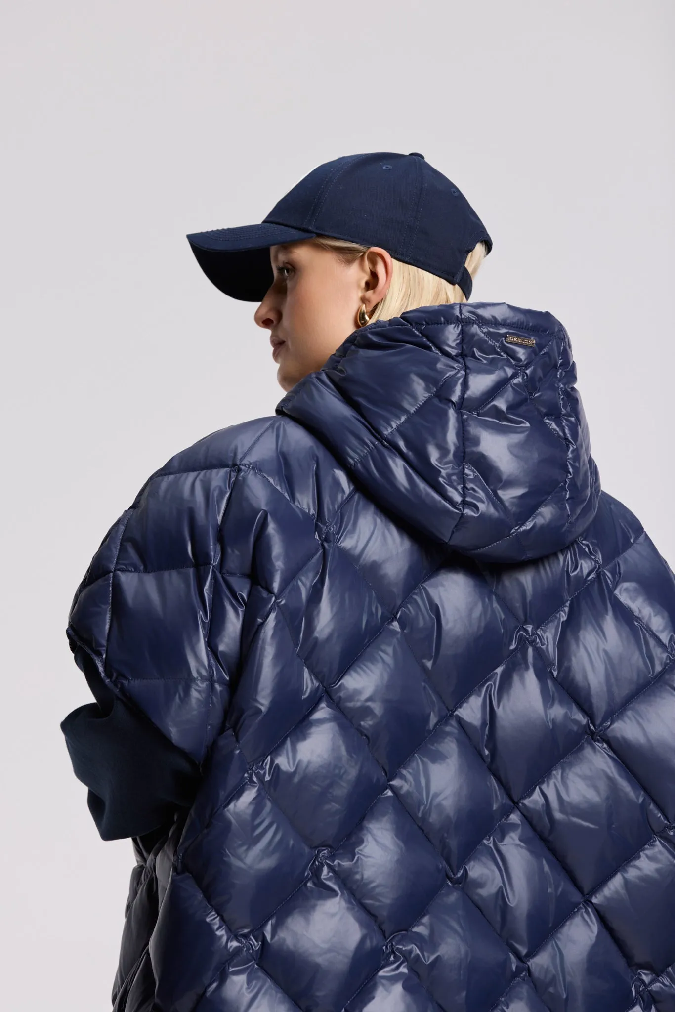 Carice Cape | Navy