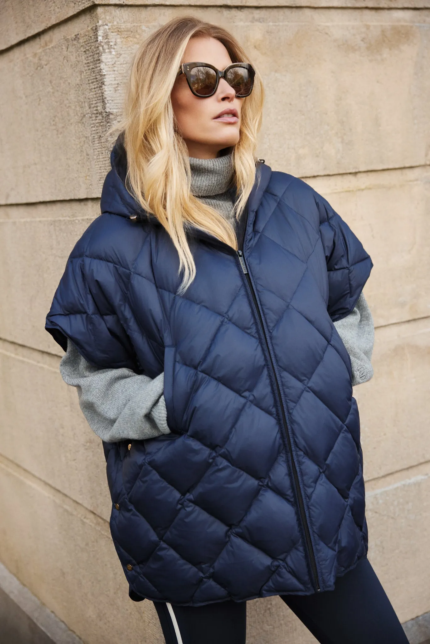 Carice Cape | Navy