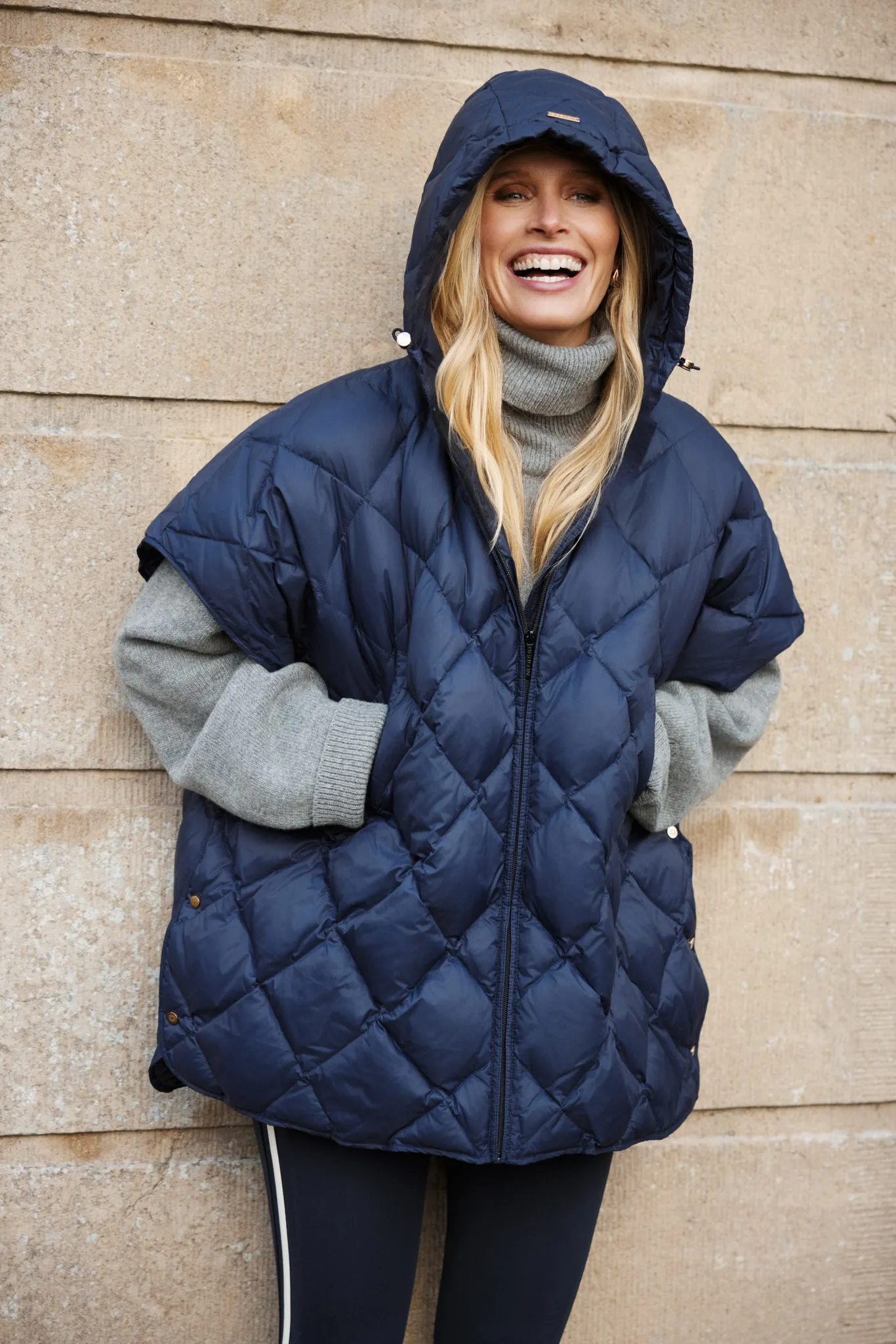 Carice Cape | Navy